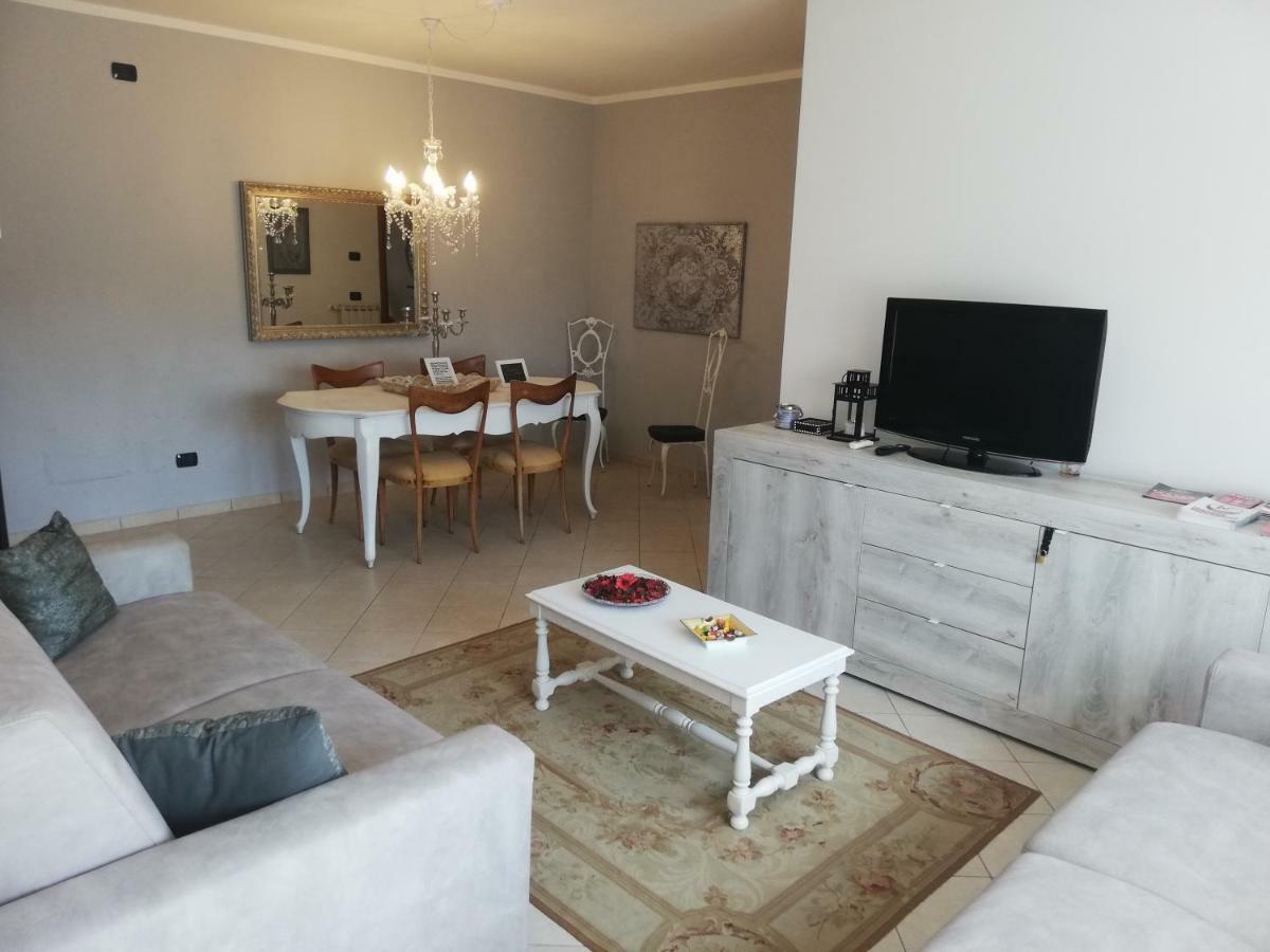 Airport & Fair Suite Apartments Φιουμιτσίνο Εξωτερικό φωτογραφία